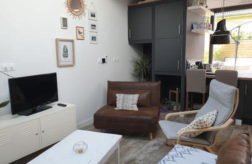 Auxerre Apartment | L'Atelier