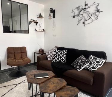 Crest Apartment | L'atelier