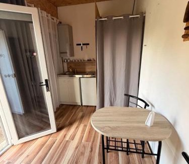 Festigny Apartment | L'atelier