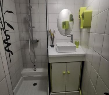 Parnes Bed & Breakfast | l'atelier