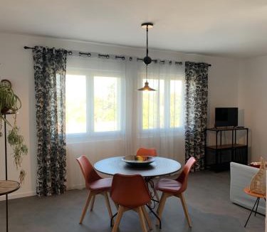 Vergeze Apartment | L ATELIER