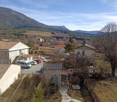 Saint-Andre-les-Alpes Bed & Breakfast | L'atelier Michaux