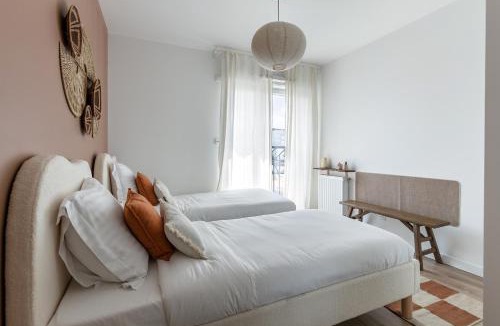 Saint-Ouen Apartment | L'Atelier Picasso des Docks by So Homy - 2 Bed Room, 5 People