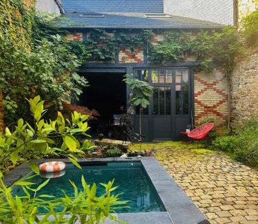 Bollee Bed & Breakfast | L'Atelier Planqué