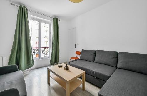 Porte de Clichy Apartment | L'Atelier Secret - Batignolles - Métro - Paris 17