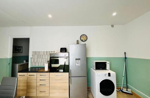 La Fere Apartment | L'Athéna