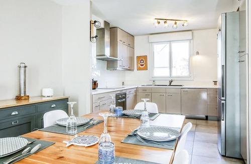 Beaucouze House | L'Atoll - Wifi - Jardin - Parking