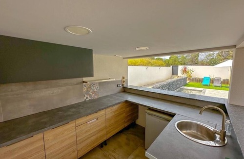 Villelongue-dels-Monts House | L'Attrape Rêves - Four Bedroom House, Sleeps 10