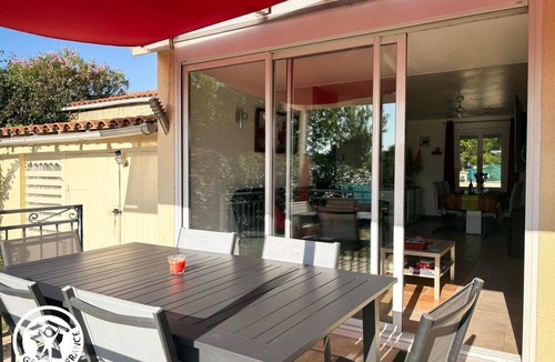 Pradines House | L'Aubépine 20 - PRADINES