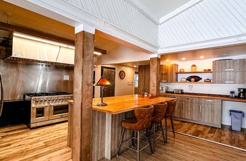 Saint Donat Ski Chalet | L`Auberge du Lac Provost - Spa, Lac, Billard & Ski