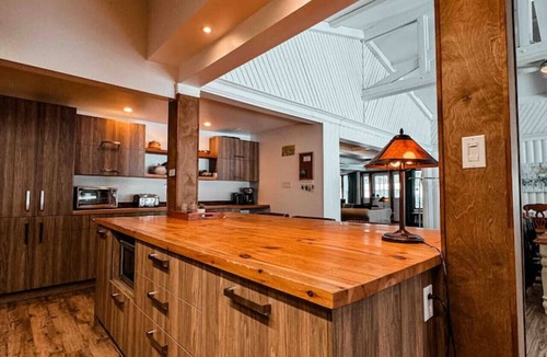 Saint Donat Ski Chalet | L`Auberge du Lac Provost - Spa, Lac, Billard & Ski