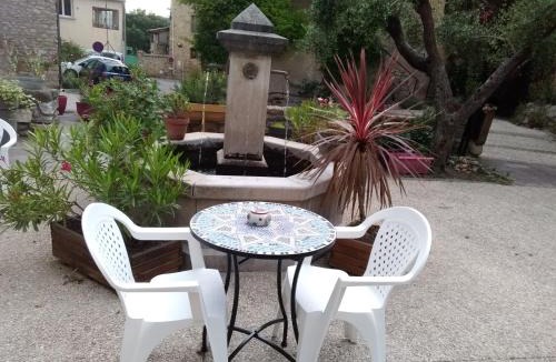 Saint-Julien-de-Cassagnas Bed & Breakfast | L'Auberge Chez Pascal