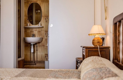 Ozon Hotel | L'Auberge Basque