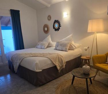 Saintes-Maries-de-la-Mer Hotel | L'auberge Camarguaise