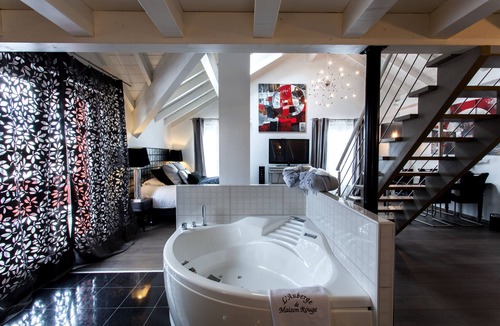 Vetraz-Monthoux Hotel | L' Auberge de Maison Rouge