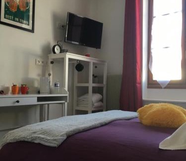 Nanteuil-sur-Marne Hotel | L auberge du lion d or