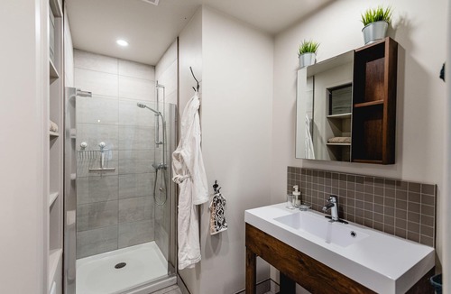 Laprairie Hotel | L'auberge du QG