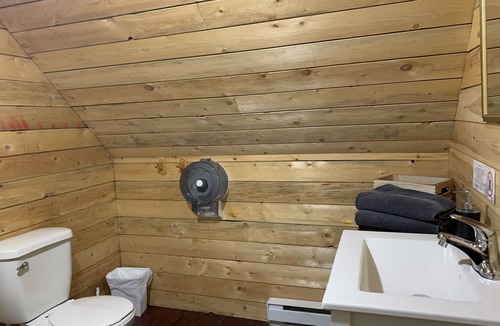 Saint-Mathieu-du-Parc Hotel | L'Auberge Refuge du Trappeur Inn