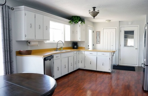 Cochrane House | L’Auberge - Sauna + Heated Garage + Large Parking
