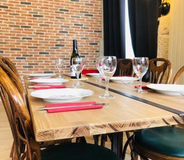 Corcelles-les-Arts Hotel | L'Aubergiste