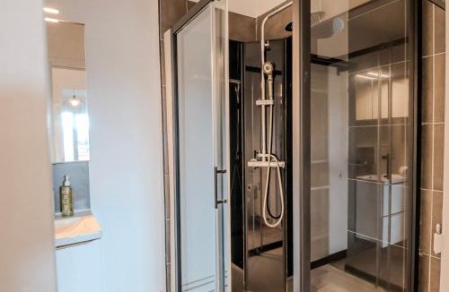 Quartier Branville Apartment | L'Auguste - Cosy - Parking - By La Caenciergerie