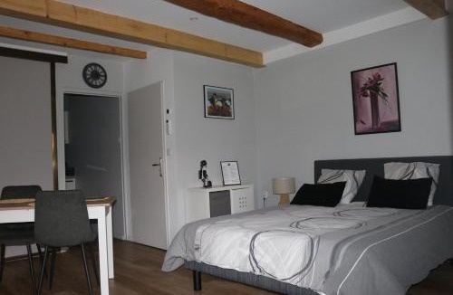 Montgeard Bed & Breakfast | L'Autan sage