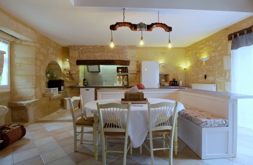 Puisseguin House | L' Authentic - Puisseguin