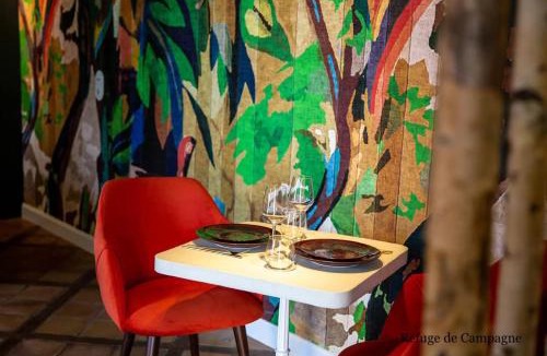 Auzay Hotel | L'authentik petit hôtel, Le Refuge de Mamie Yo