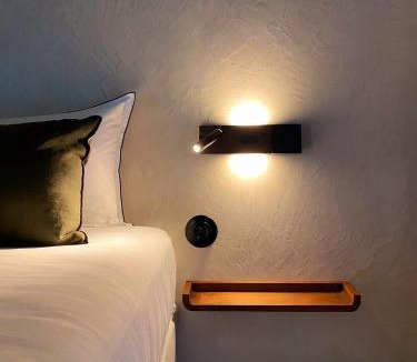 Auzay Hotel | L'authentik petit hôtel, Le Refuge de Mamie Yo