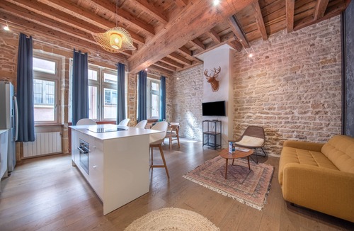 Old Lyon Apartment | L'Authentique - au cœur de Lyon