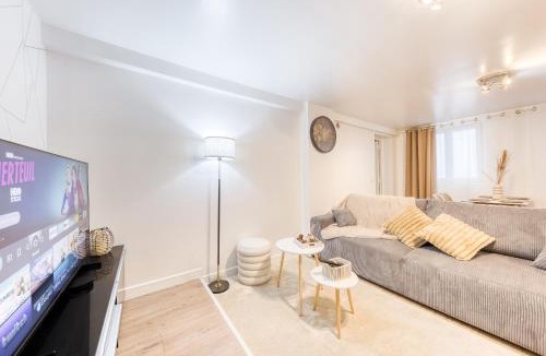 Arcueil Apartment | L authentique T2 à Arcueil à deux pas du RER B Porte de Paris