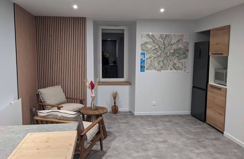 Marmanhac Apartment | L'Authre Gîte (2 people - 45m²)