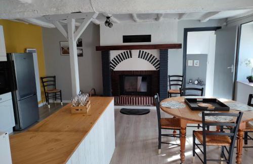 Lys-Haut-Layon House | L'Autre Maison