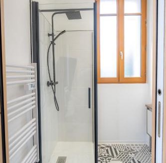 Saint-Quentin Apartment | L'avant-gardiste - Appart'Hotel Le Gatsby