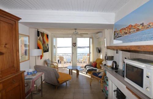 Bouzigues Apartment | L'Avocette
