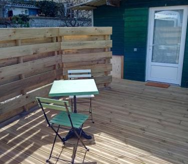 Fleury-sur-Orne Apartment | L 'Azuleja