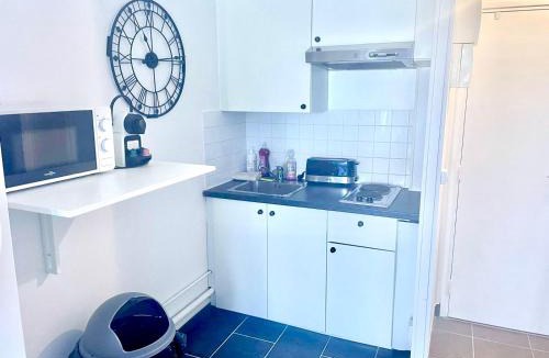 Clamart Apartment | L'Azur de Clamart
