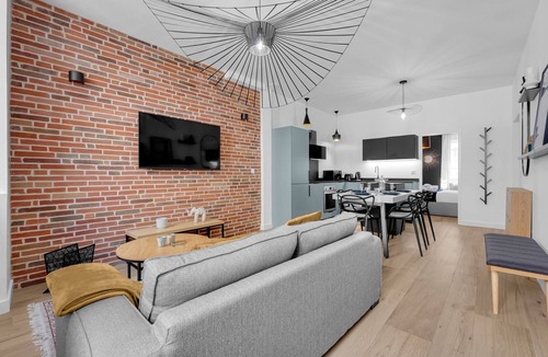 Saint - Aubin - Dupuy Apartment | L'Azzurri - Charmant appartement pour 4