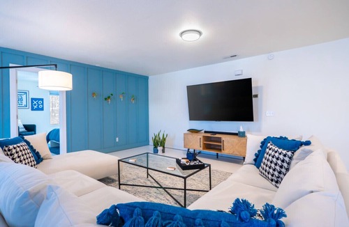 Lawrence Apartment | [L] Blue Loft- 4 Min from KU/Mass/Very Private!