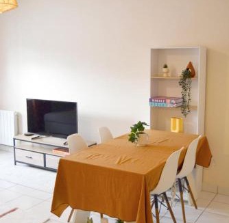 Mainvilliers Apartment | L'Echappée Belle