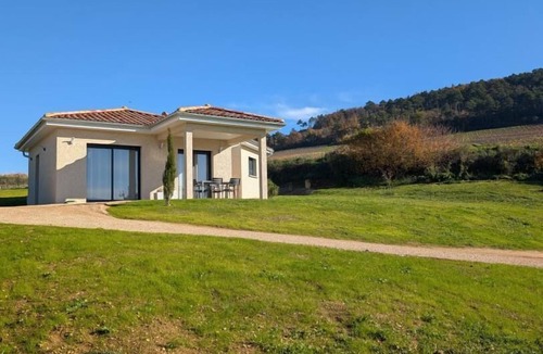 La Roche-Vineuse House | l'Echappée Bourguignonne