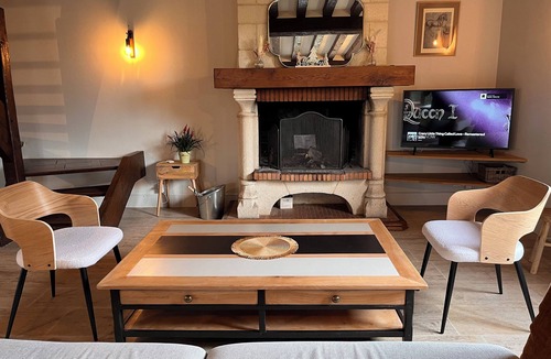 Langrune-sur-Mer House | L'Eclipse Sur Nacre