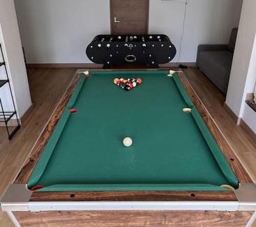 Langrune-sur-Mer House | L'eclipse sur Nacre