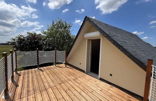 Saint-Clair-sur-les-Monts House | L'Écrin d'Azurite - The Lagoon Loft & Private Spa Escape