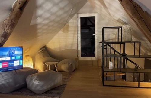 Saint-Clair-sur-les-Monts House | L'Écrin d'Azurite - The Lagoon Loft & Private Spa Escape