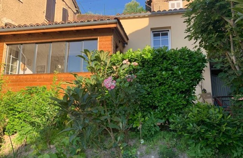 Auch House | L'Écrin, Charming apartment with garden in town center