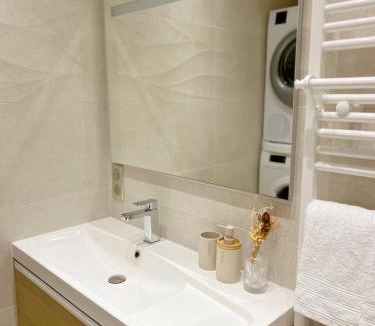 Chablis Apartment | L'Ecrin de Chablis - Appartement avec cour privée