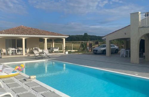 Aussonne Villa | L Ecrin de Lidia close to MEETT Air conditioning Parking