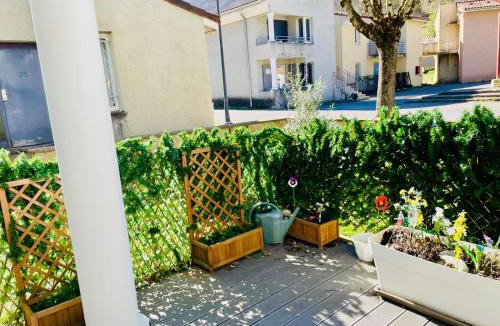 Digne-les-Bains Apartment | L Ecrin des sources pour 4 pers, proche des Thermes, piscine, terrasse