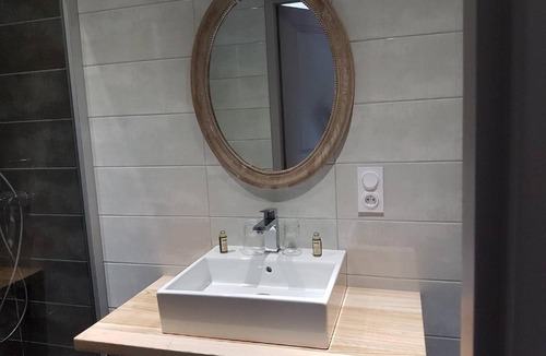 Saint-Point-Lac Bed & Breakfast | L'Ecrin du Lac